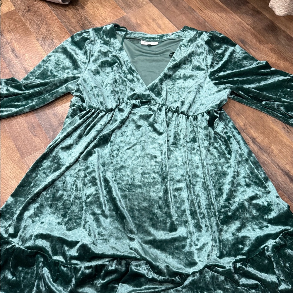 Velvet Wrap Dress in Green
